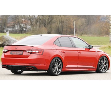 Комплект тунинг прагове Rieger за Skoda Superb (2015-)