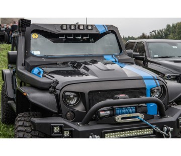 Броня за предно стъкло на Jeep Wrangler JK (2007-2018)